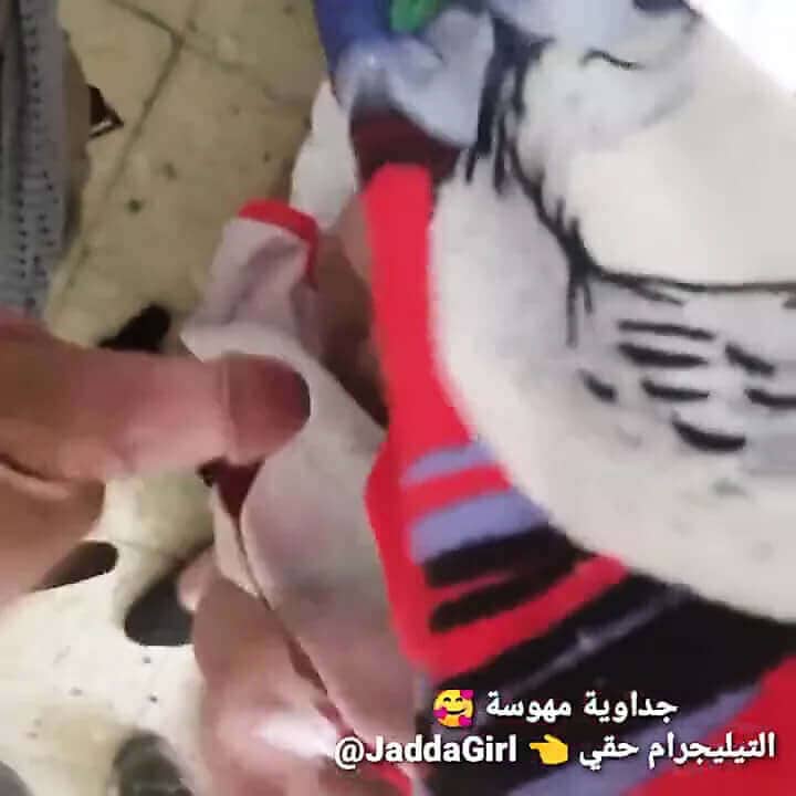 يلا بسرعة سكس محجبة تمص وتنتاج في طيزها الكبير