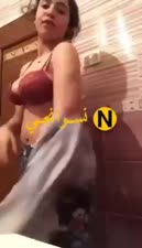 كتكوته مصريه تتصور لحبيبها ملط وتفرجه كسها المشعر وبزازها الملبن الطريه وخرم طيزها الضيق