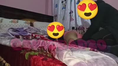 سكس مصري لى شاب بيضحك على مرات اخوه الكبير وبينكها بقوه نيك خلفي علي السرير