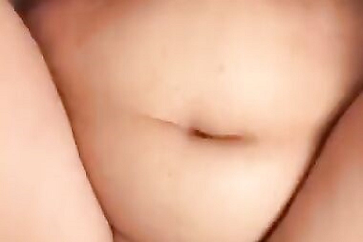 متناكه مخبيه وشها بايشارب والدكر بيرزع كسها رزع نار